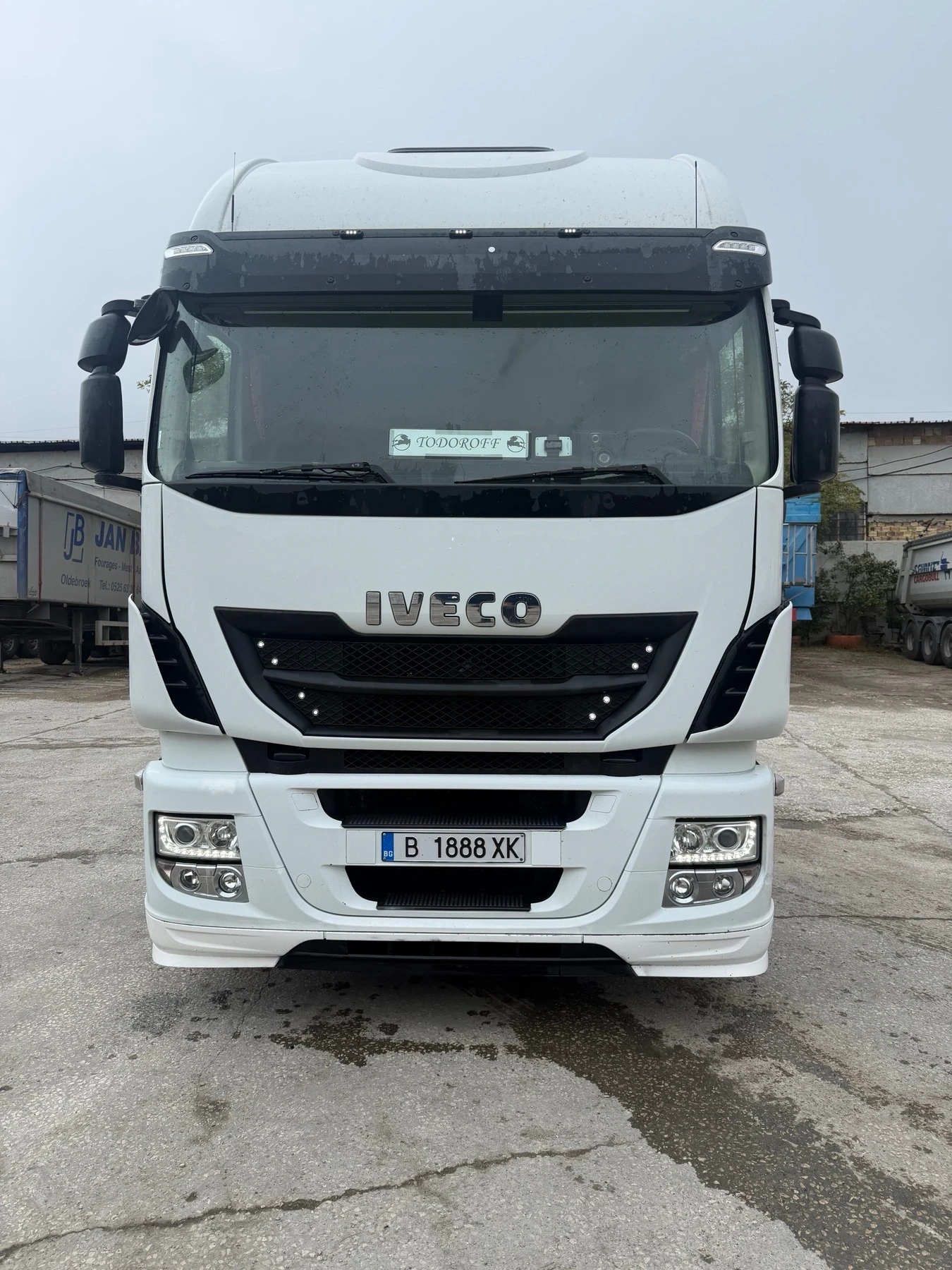 Iveco Stralis, снимка 2 - Камиони - 56714462