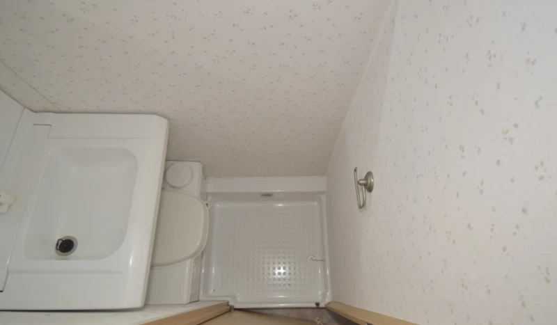 Каравана Knaus SUDWIND 350 + форселт, снимка 14 - Каравани и кемпери - 52665176