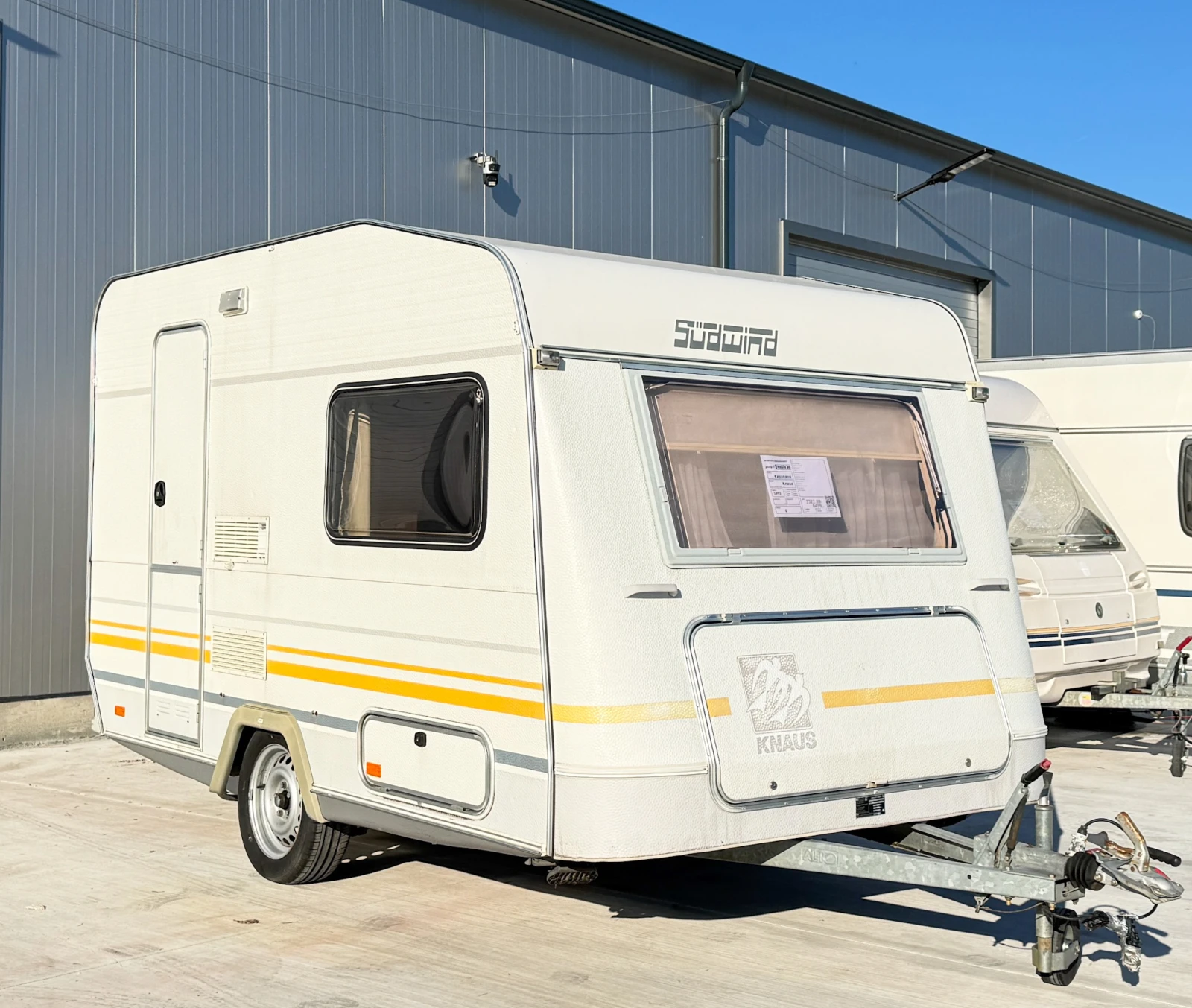 Каравана Knaus SUDWIND 350 + форселт, снимка 1