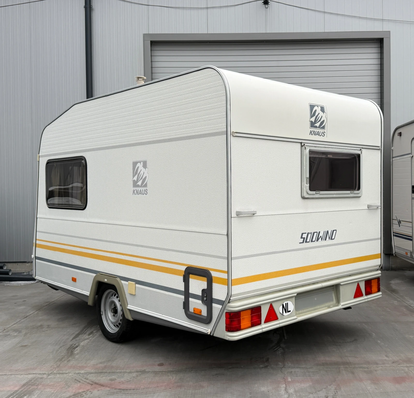 Каравана Knaus SUDWIND 350 + форселт - изображение 3