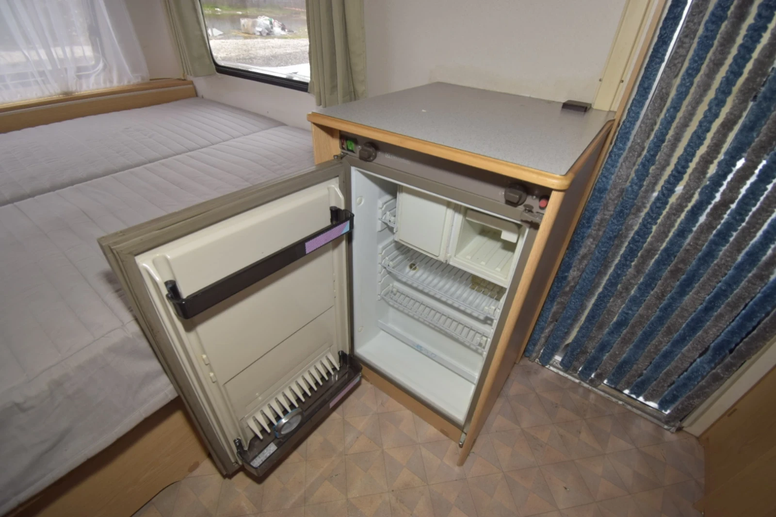  Knaus SUDWIND 350 +  | Mobile.bg   11