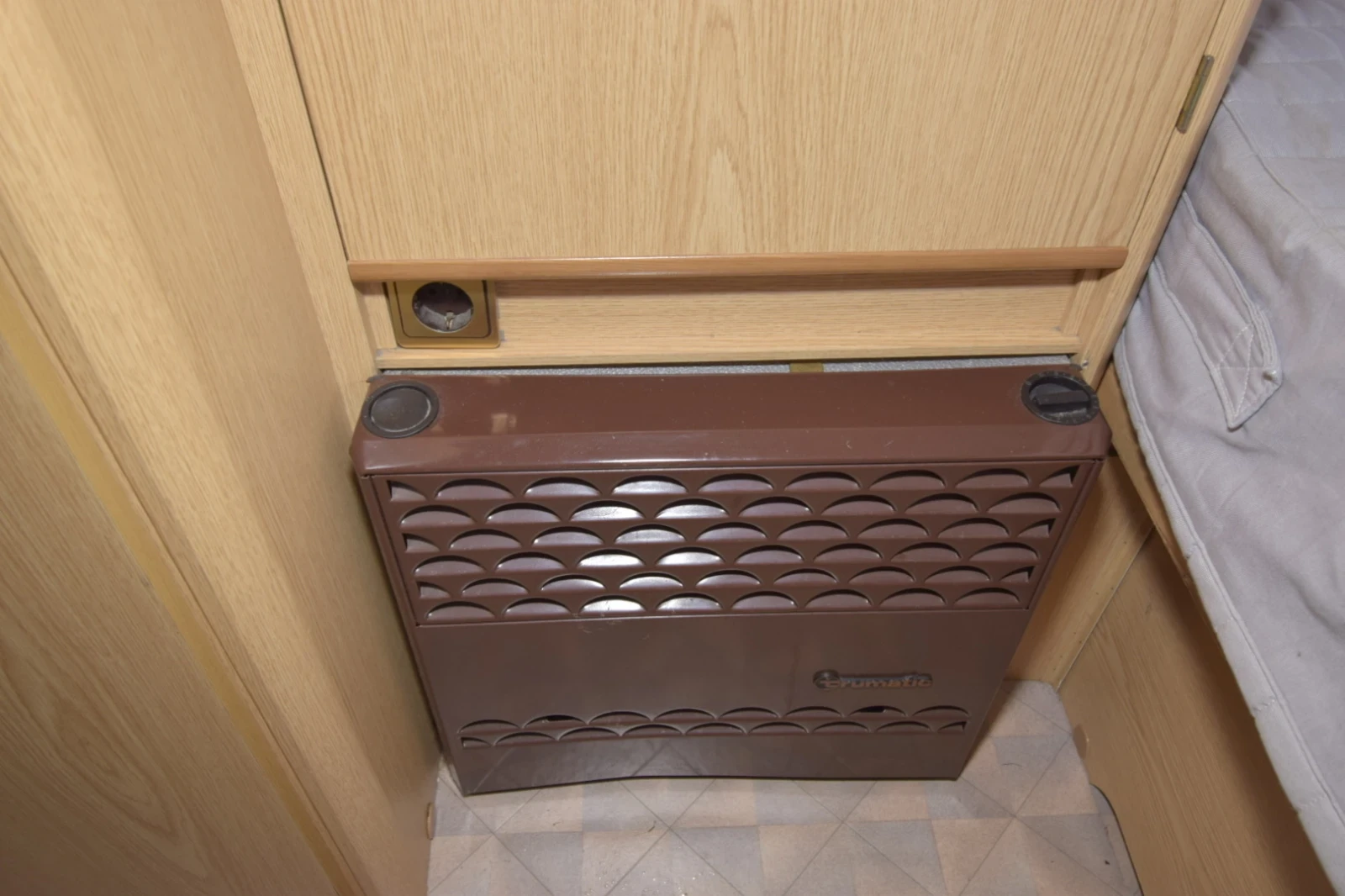  Knaus SUDWIND 350 +  | Mobile.bg   15