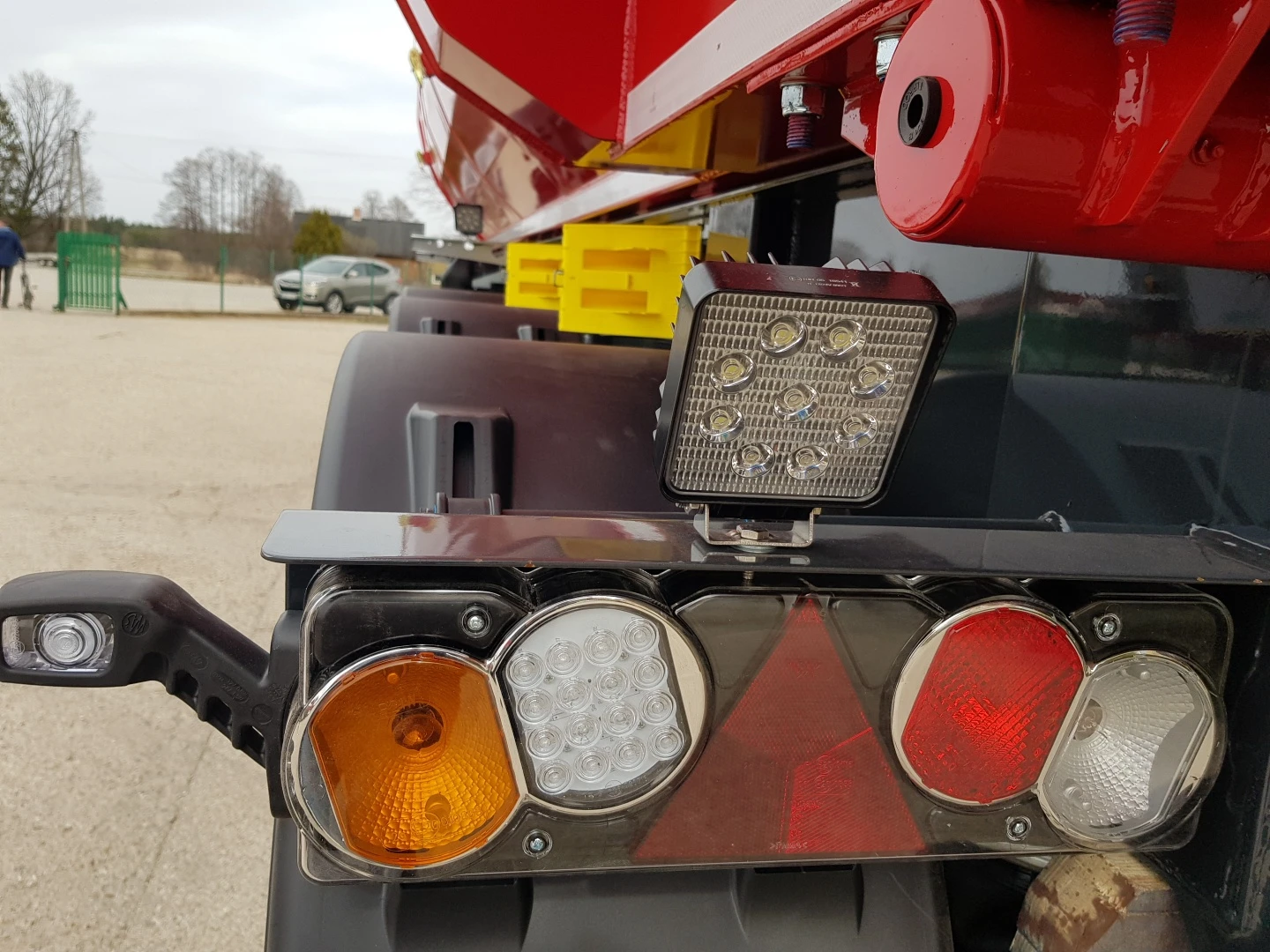  JANMIL | Mobile.bg   4