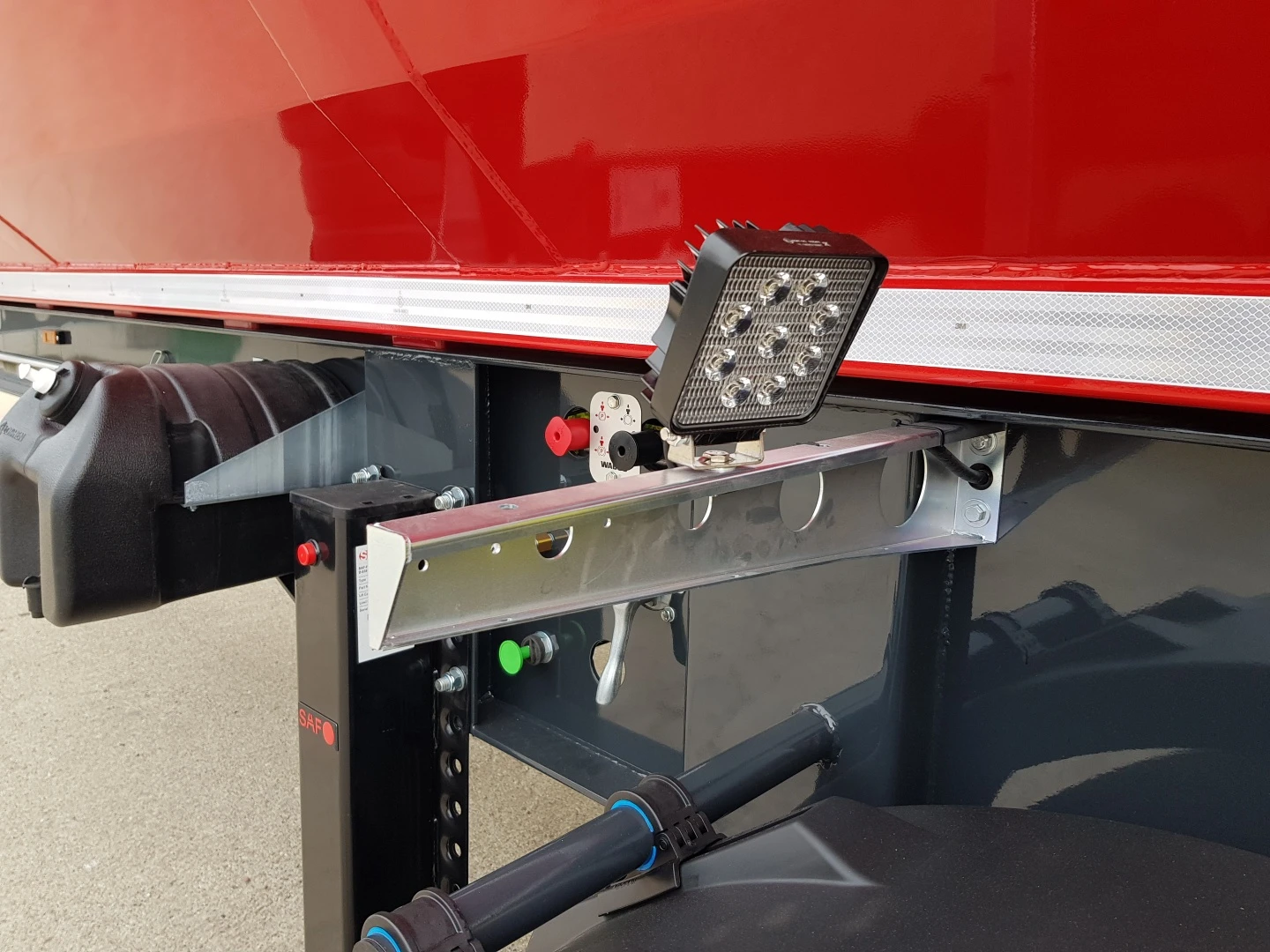  JANMIL | Mobile.bg   6