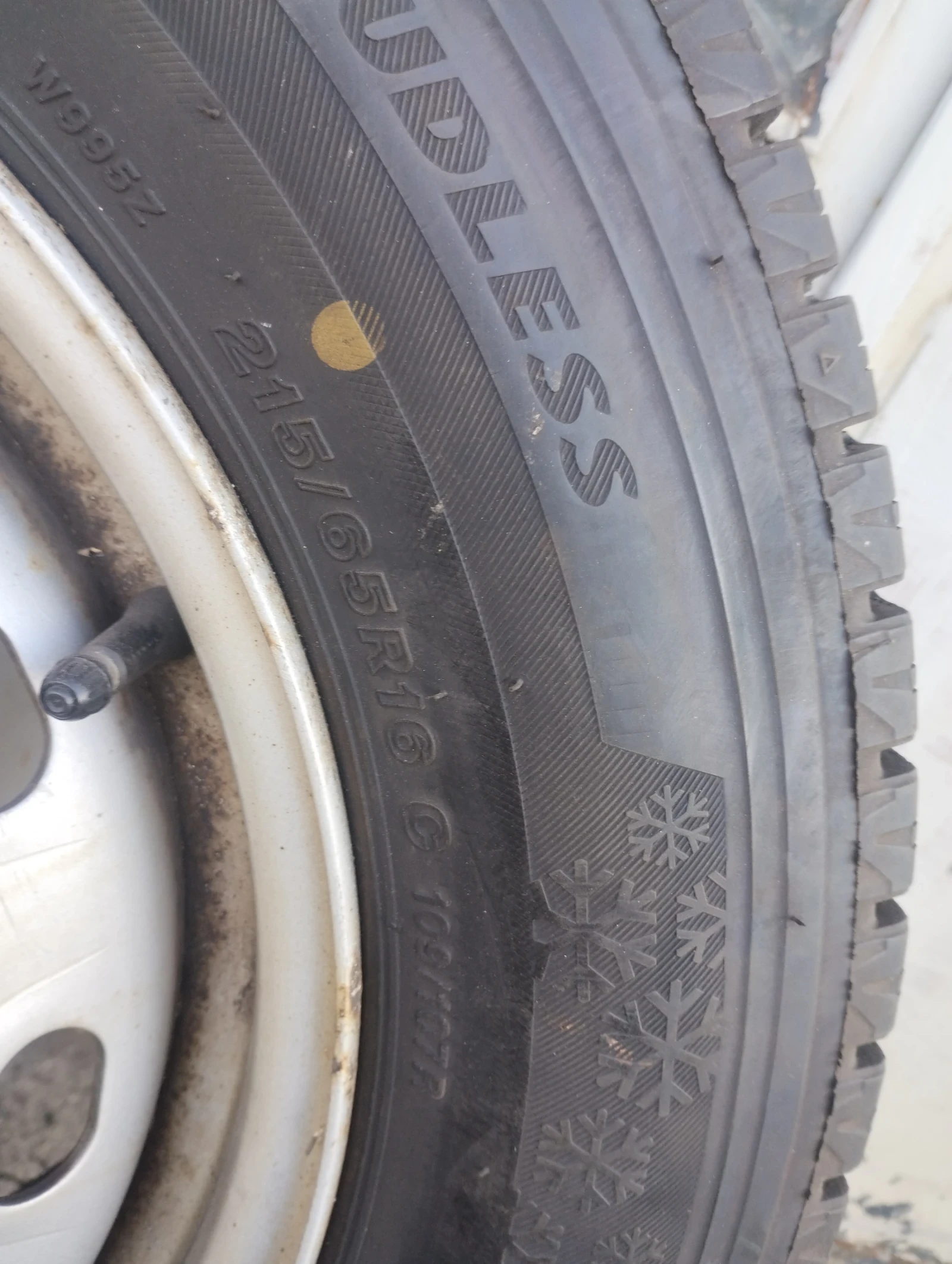 ���� � ������ 215/65R16 | Mobile.bg � ����������� 4