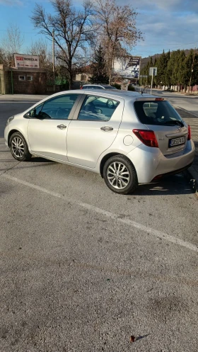 Toyota Yaris 1.33 Газ Бензин , снимка 4