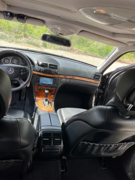 Mercedes-Benz E 320, снимка 12