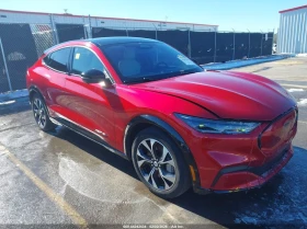 Ford Mustang Mach-E Premium, снимка 1