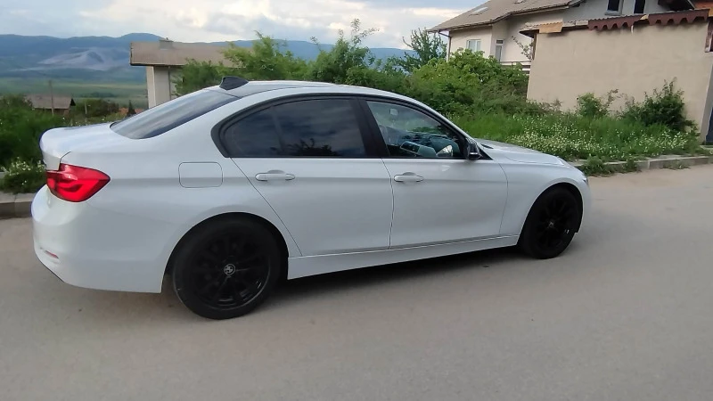 BMW 320 Xdrive , снимка 9 - Автомобили и джипове - 40792838