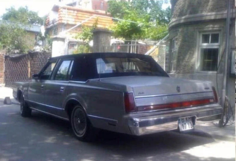 Lincoln Town car, снимка 2 - Автомобили и джипове - 47509940