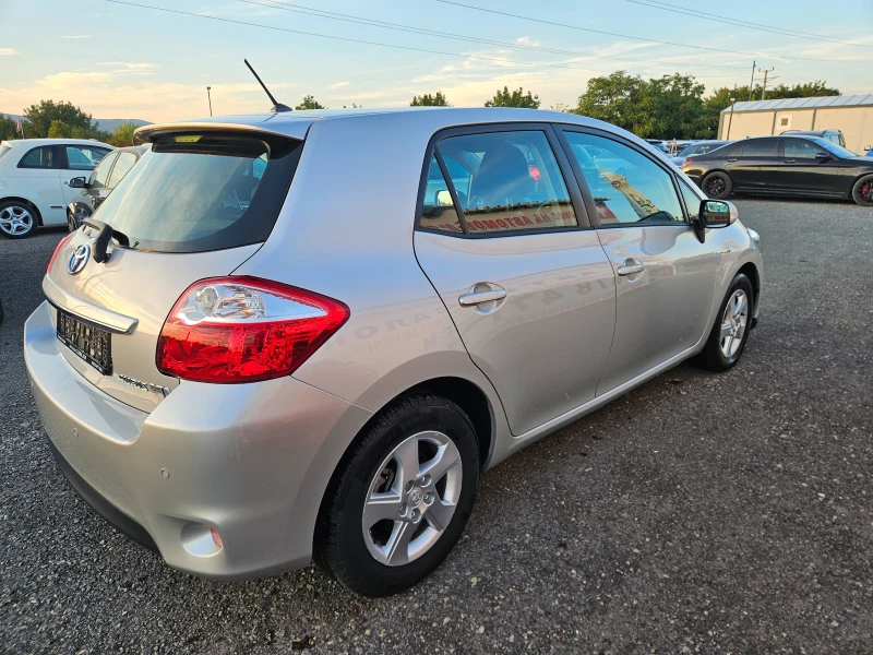 Toyota Auris 1.8 HYBRID SWISS , снимка 5 - Автомобили и джипове - 47371598