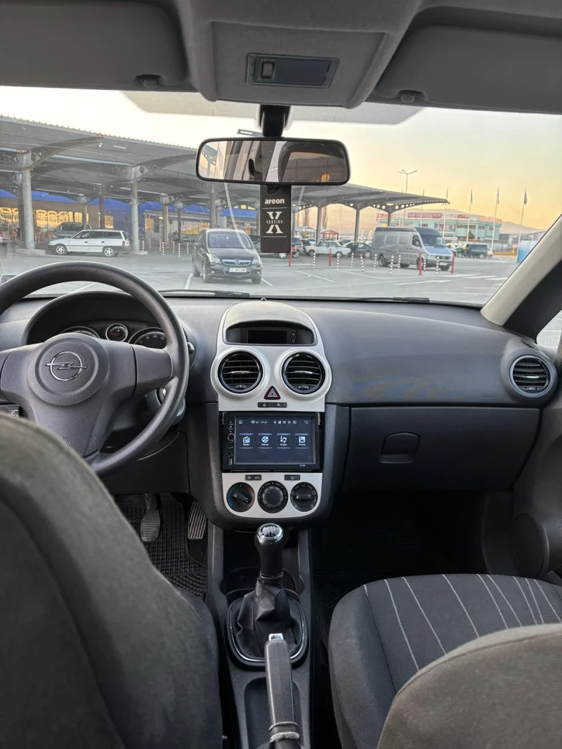 Opel Corsa, снимка 10 - Автомобили и джипове - 49102575