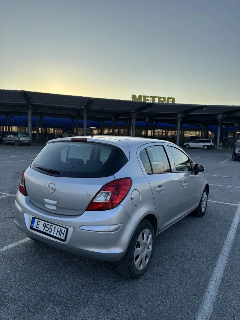 Opel Corsa, снимка 14 - Автомобили и джипове - 49102575