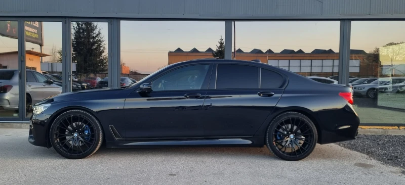 BMW 730 * INDIVIDUAL* Carbon* Mpack* Lazer* Distr* harman*, снимка 5 - Автомобили и джипове - 52281440