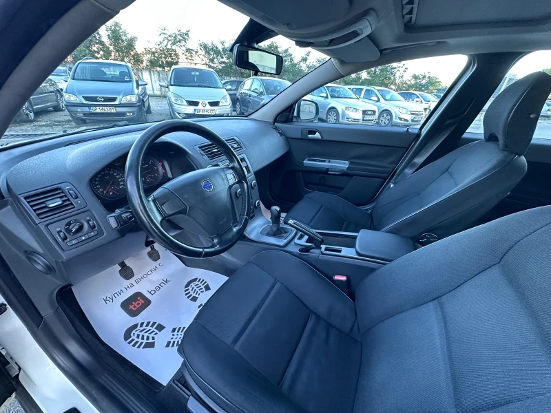 Volvo V50 FaceLift - 1.6TDI - КЛИМАТРОНИК, снимка 9 - Автомобили и джипове - 51728576