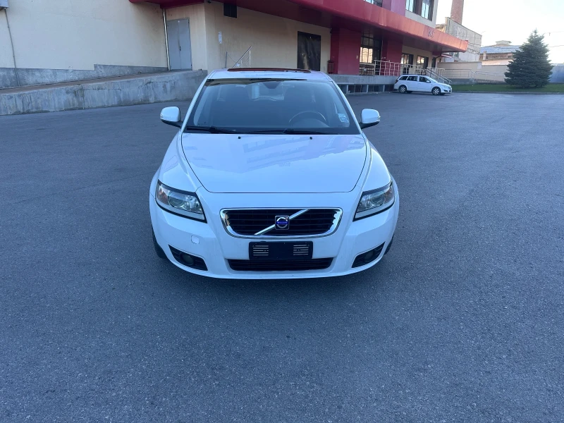 Volvo V50 FaceLift - 1.6TDI - КЛИМАТРОНИК, снимка 2 - Автомобили и джипове - 51728576
