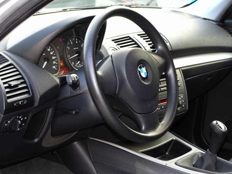 BMW 120 2.0i 150 Коня_* Германия_* , снимка 9 - Автомобили и джипове - 51870374