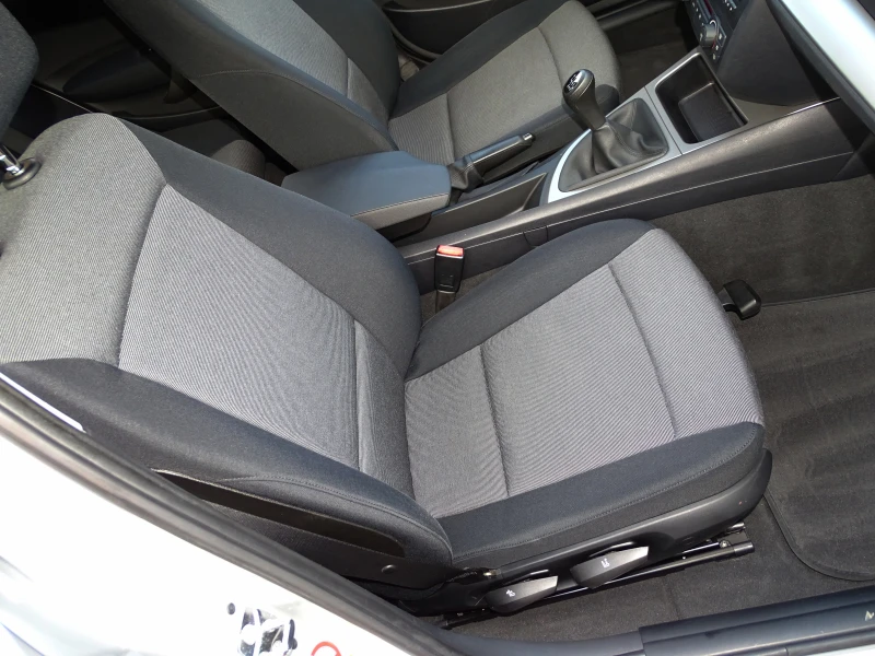 BMW 120 2.0i 150 Коня_* Германия_* , снимка 12 - Автомобили и джипове - 51870374