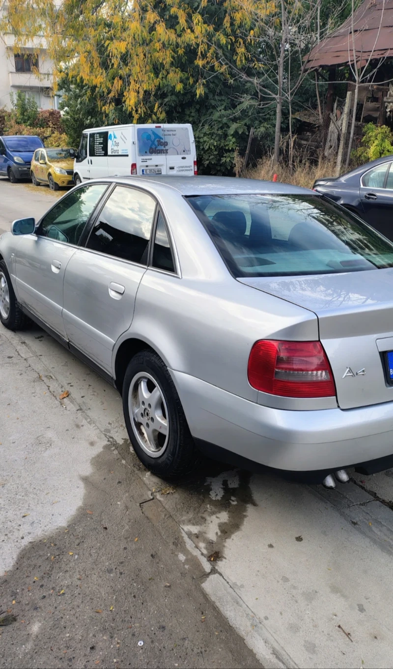 Audi A4, снимка 3 - Автомобили и джипове - 52943837