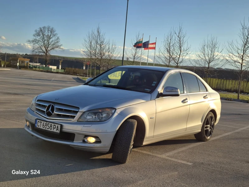 Mercedes-Benz C 220, снимка 2 - Автомобили и джипове - 53090688