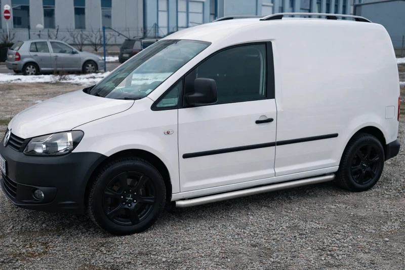 VW Caddy 1.6, снимка 2 - Автомобили и джипове - 53340208