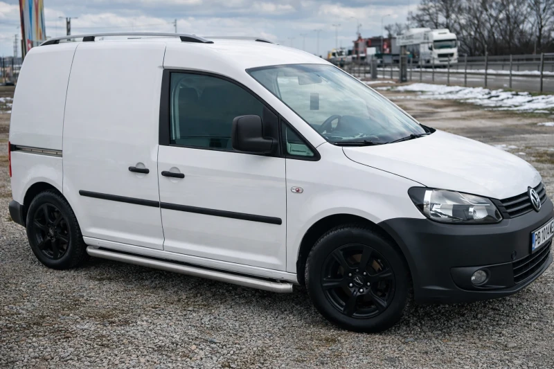 VW Caddy 1.6, снимка 3 - Автомобили и джипове - 53340208