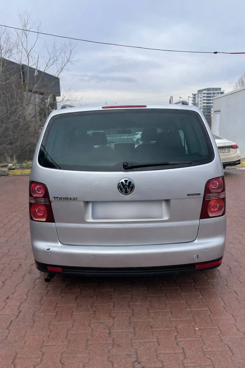 VW Touran, снимка 4 - Автомобили и джипове - 53358389