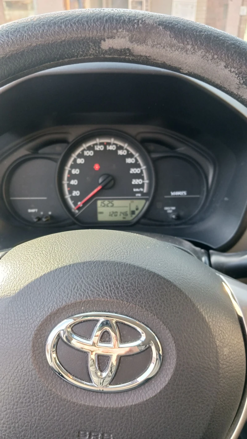 Toyota Yaris 1.33 Газ Бензин , снимка 7 - Автомобили и джипове - 53401960