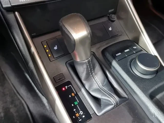 Lexus IS 250 2.5i V6 - изображение 8