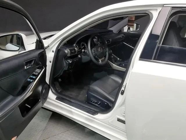 Lexus IS 250 2.5i V6 - изображение 9