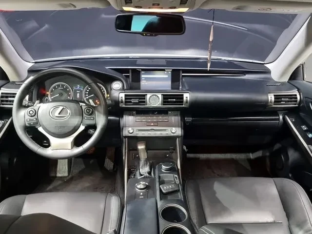 Lexus IS 250 2.5i V6 - изображение 6
