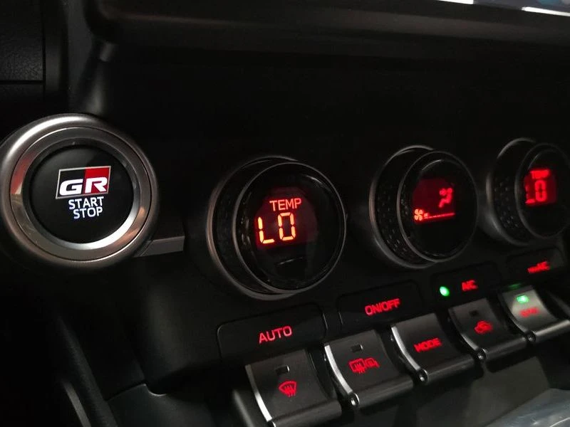 Toyota GT86 2.4 Manual, снимка 13 - Автомобили и джипове - 55662894