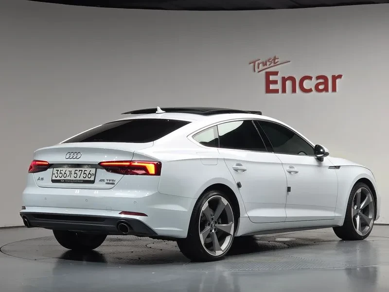 Audi A5 45 Tfsi Quattro Premium Sportback, снимка 3 - Автомобили и джипове - 56205433