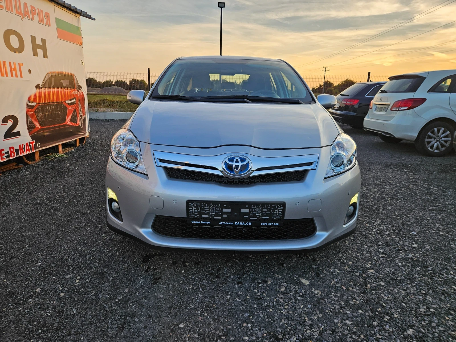 Toyota Auris 1.8 HYBRID SWISS  - изображение 7