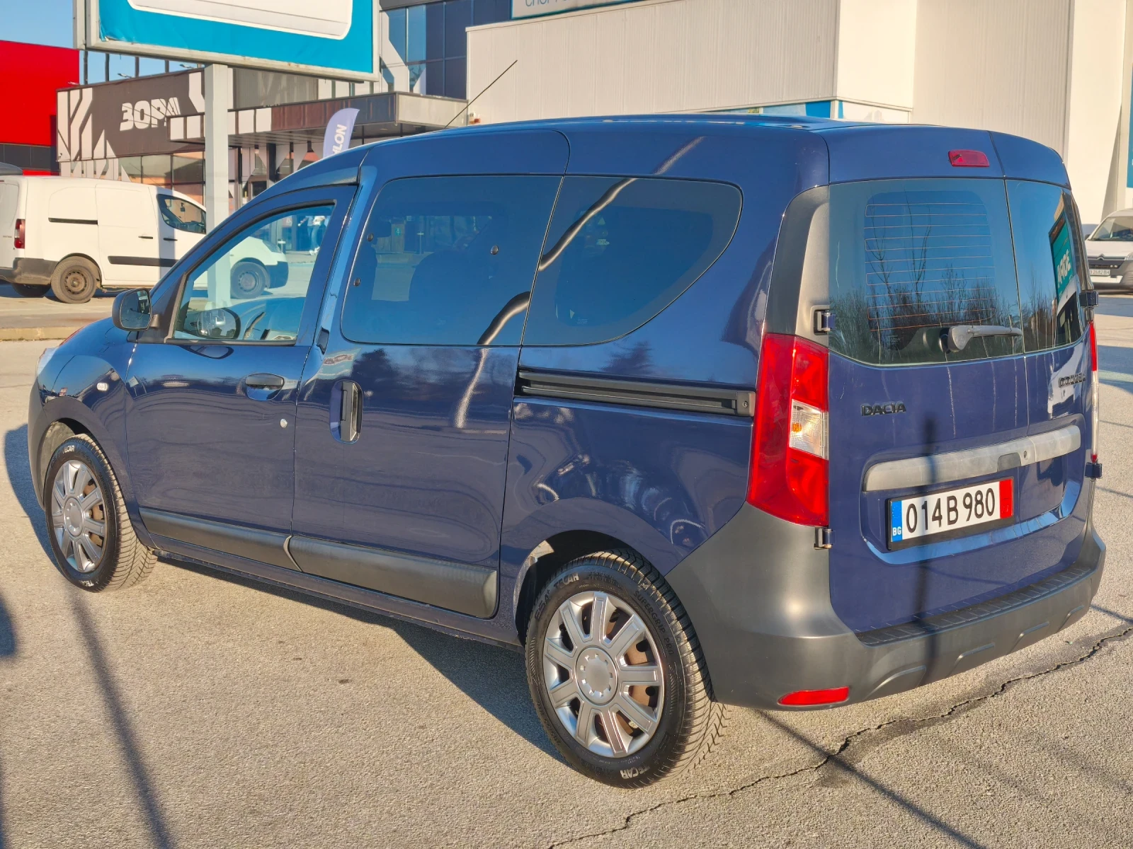 Dacia Dokker 1, 2i Turbo 115кс КЛИМАТИК ШВЕЙЦАРИЯ - изображение 4