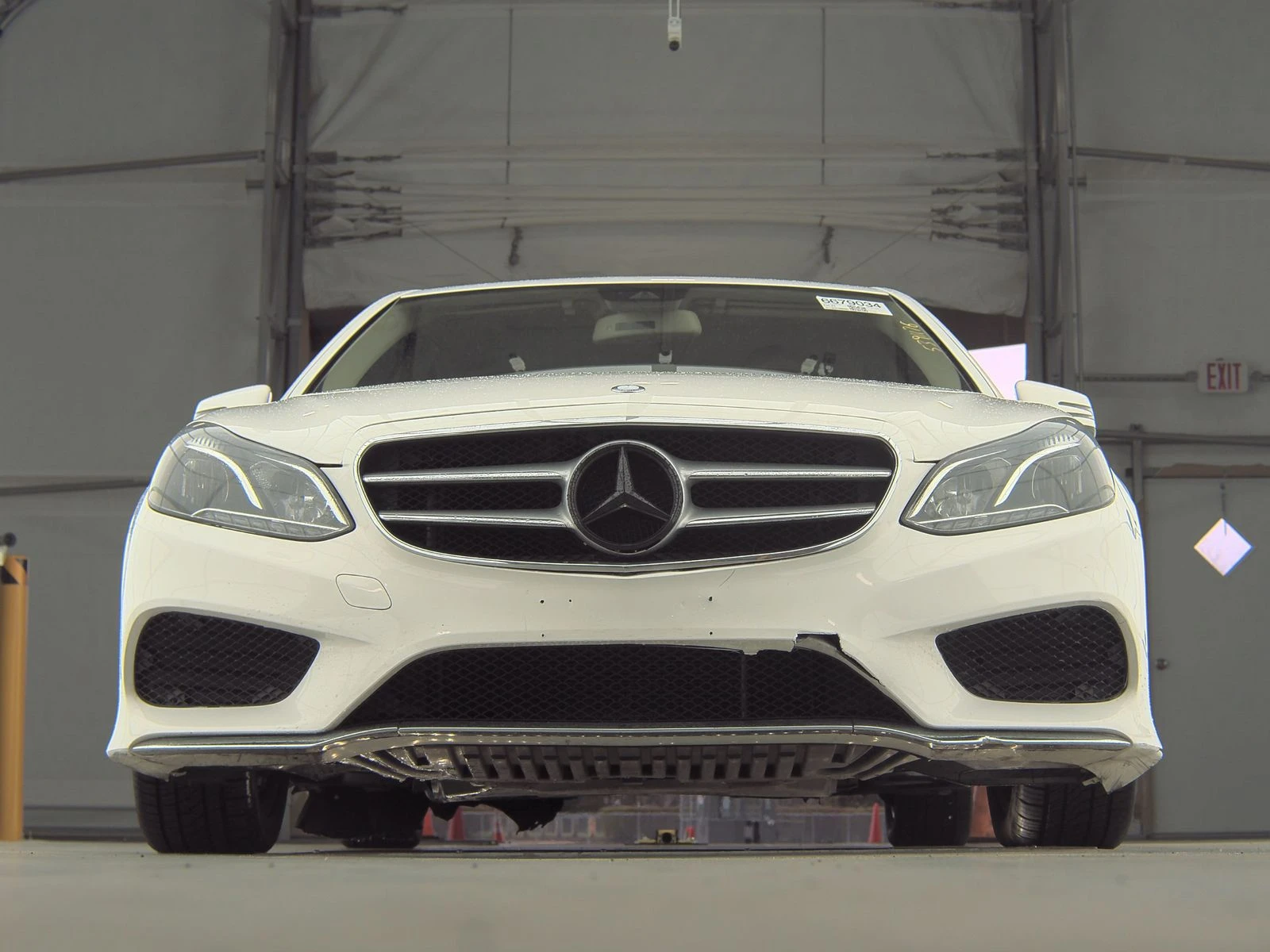 Mercedes-Benz E 350 4MATIC* AMG LINE* HARMAN* PODGREV*  - изображение 2