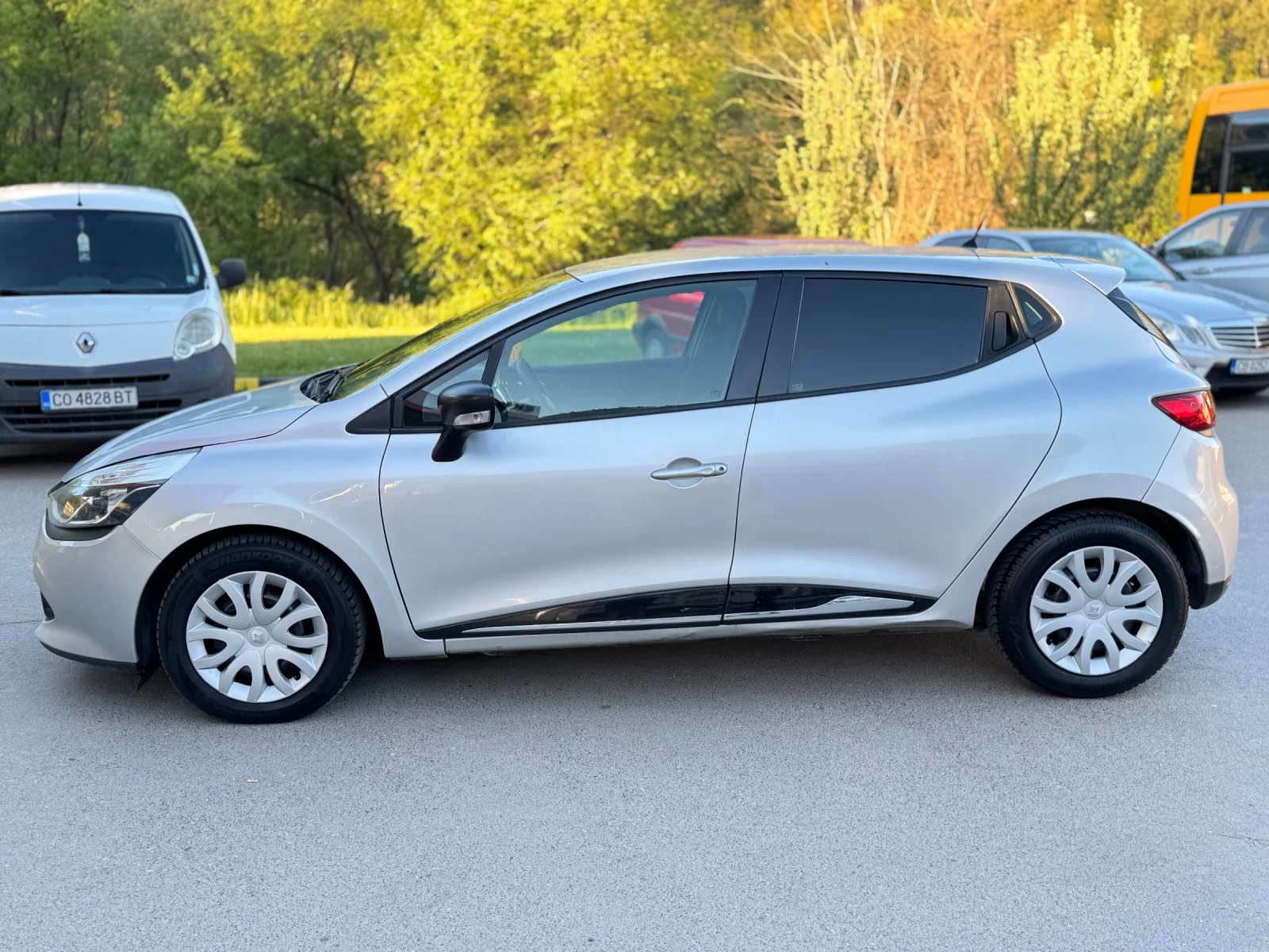 Renault Clio 1.5dci Навигация* Климатик - изображение 8