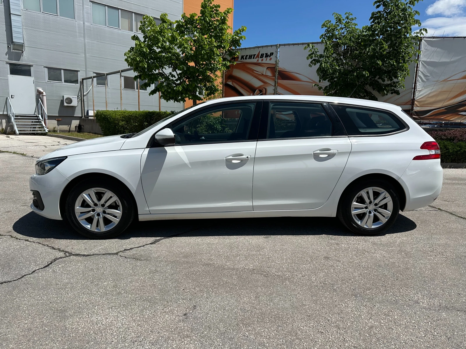 Peugeot 308 1.5 HDI/Facelift - изображение 2