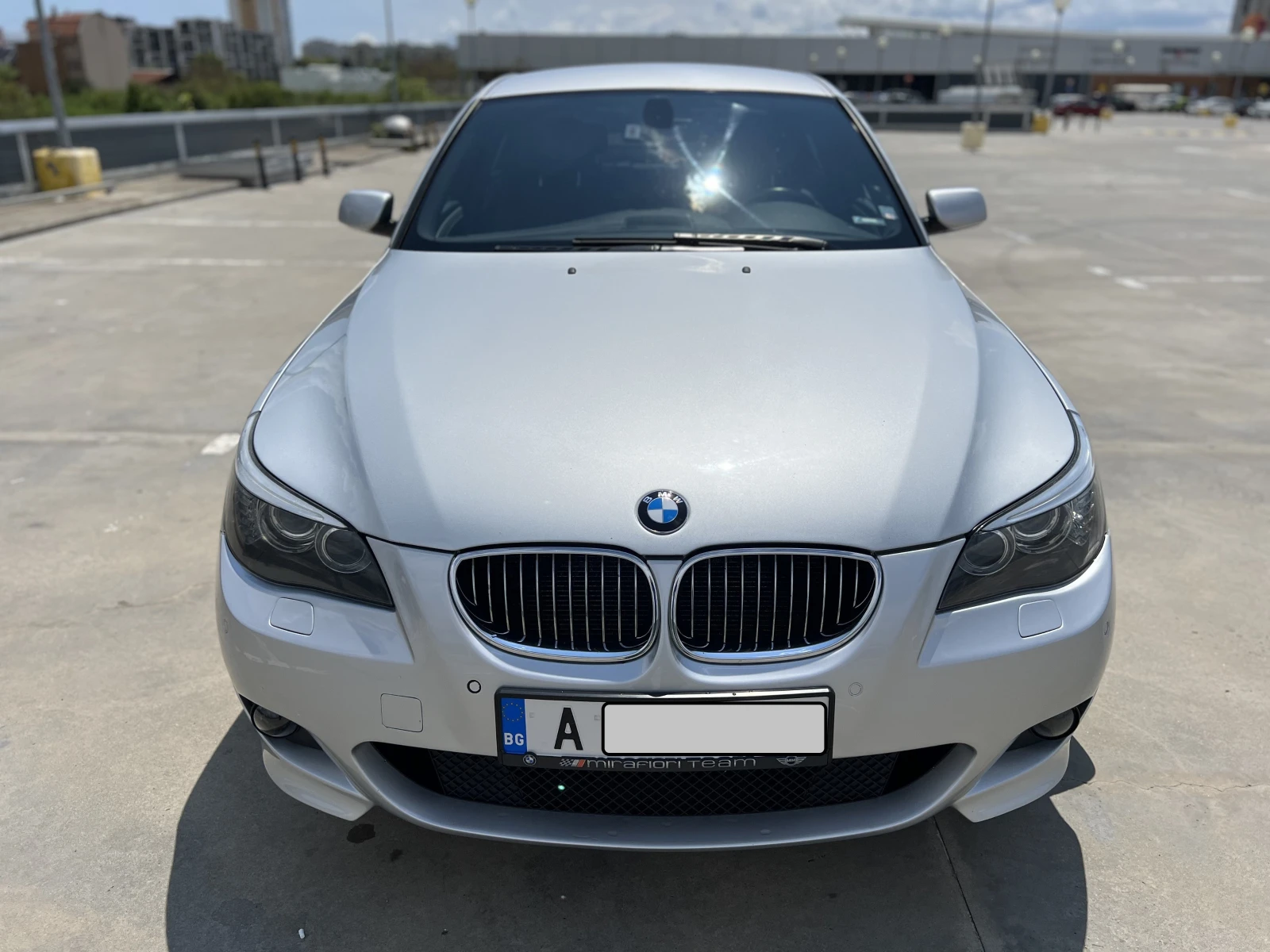 BMW 525 E60 X-Drive, 197к.с М-Пакет, Edition - изображение 3