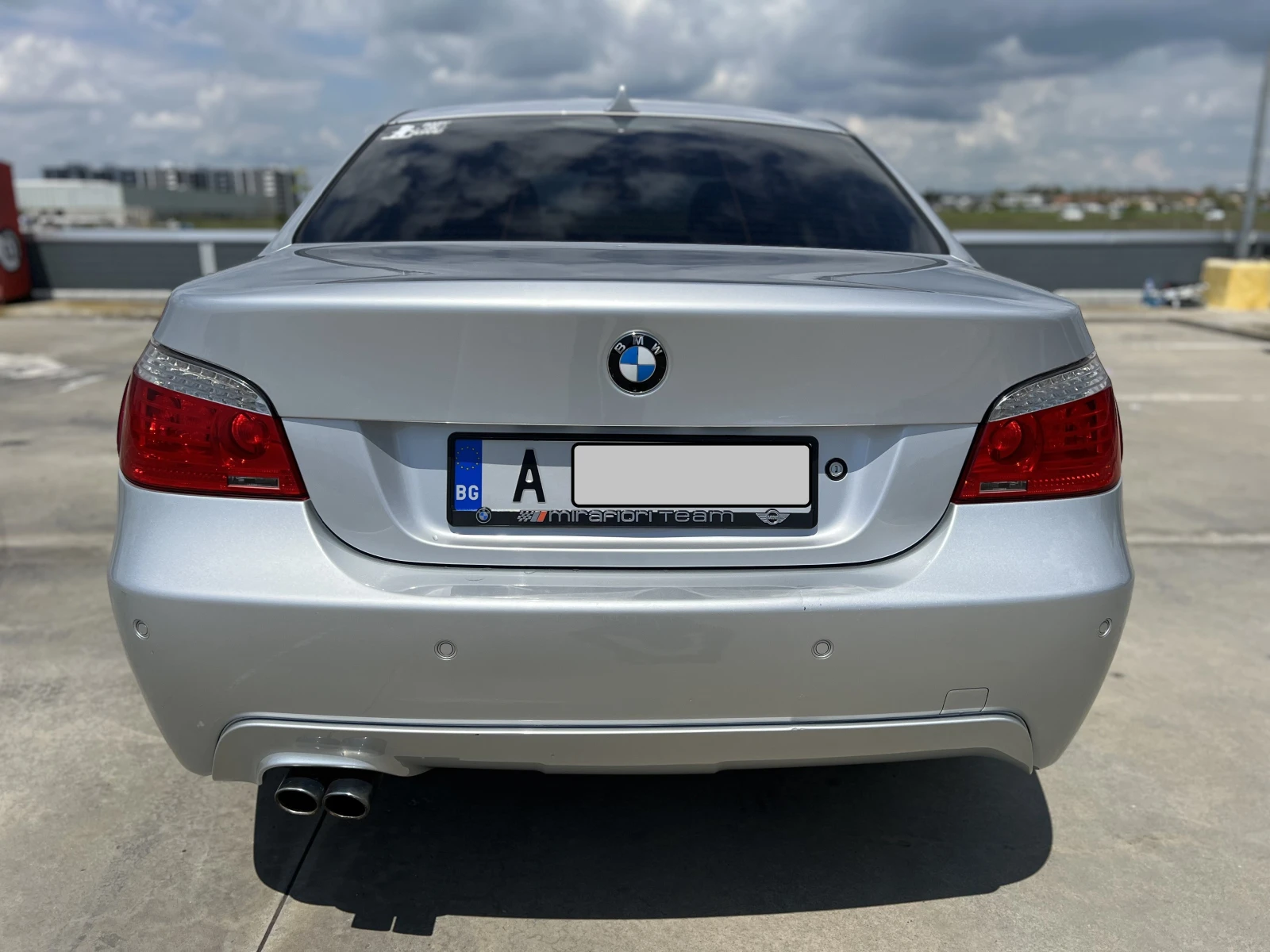 BMW 525 E60 X-Drive, 197к.с М-Пакет, Edition - изображение 8