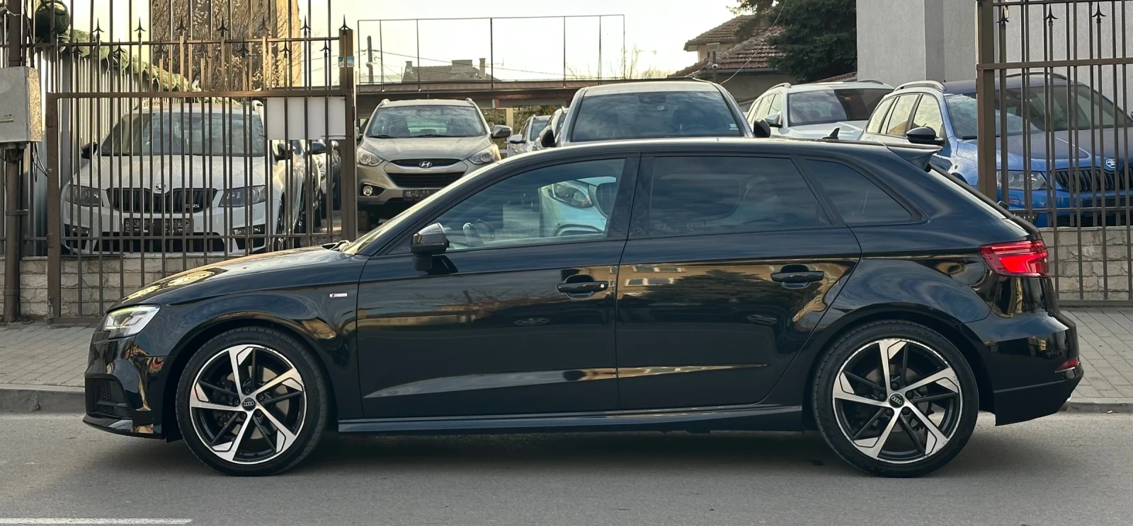 Audi A3 2.0tsi-Quattro-Sportback-S-Line - изображение 6