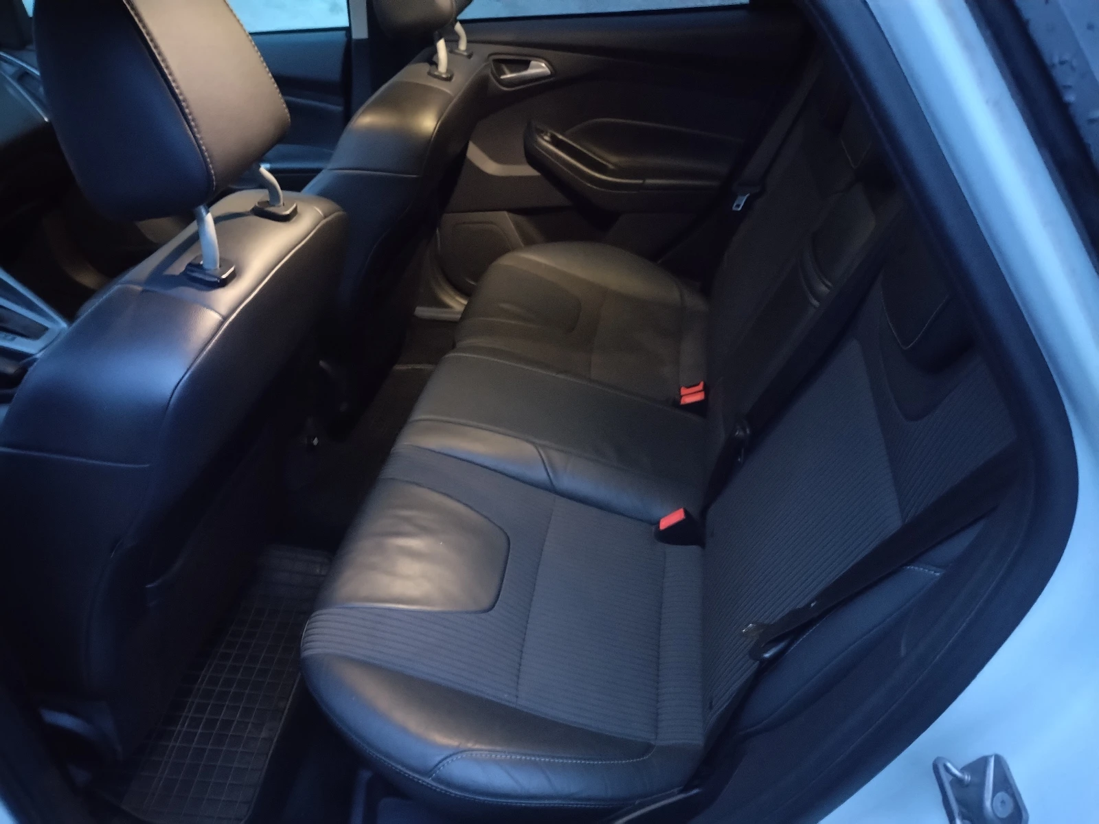 Ford Focus 2.0 CDTI/Titanium - изображение 9