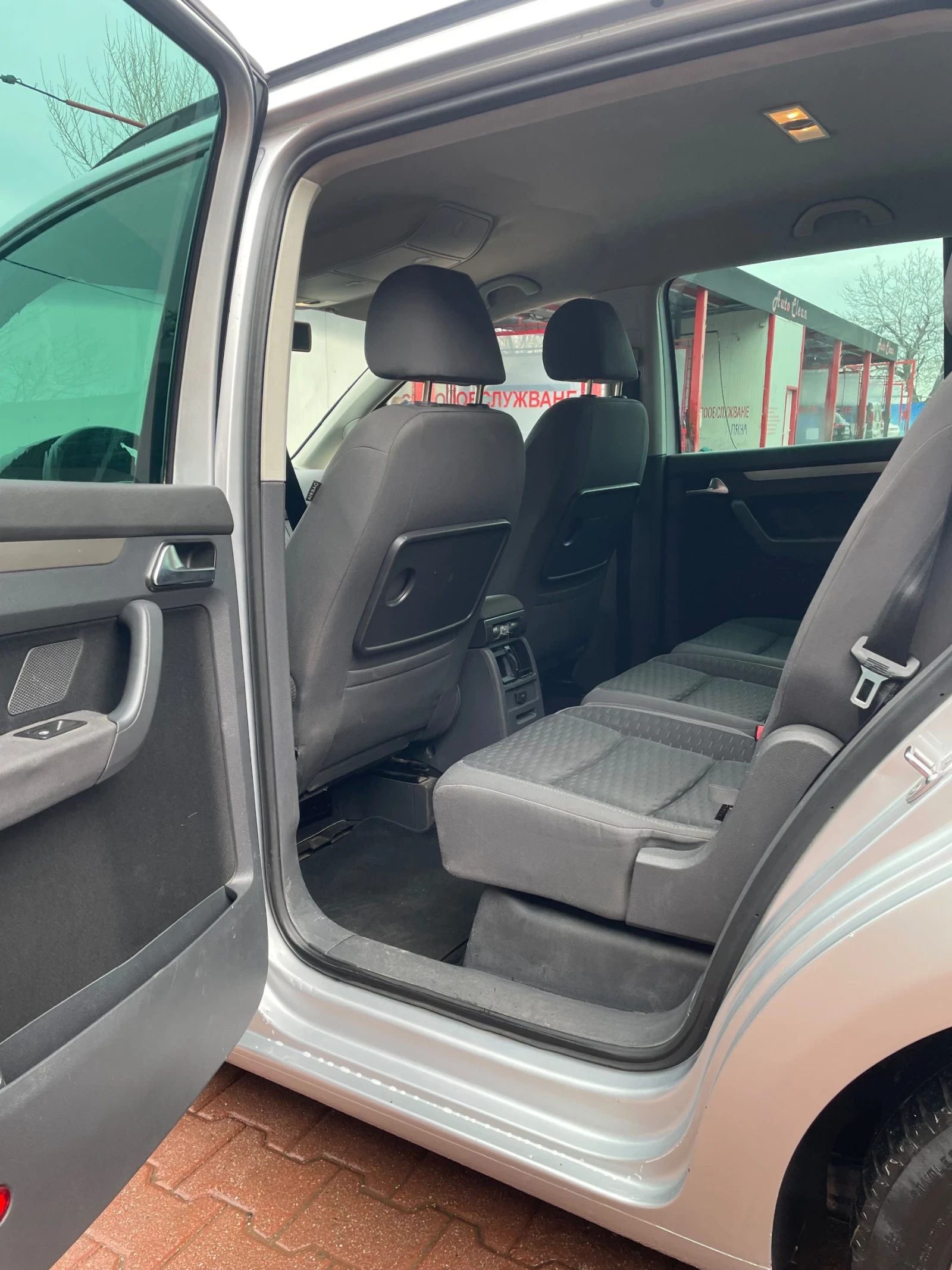 VW Touran  - изображение 9