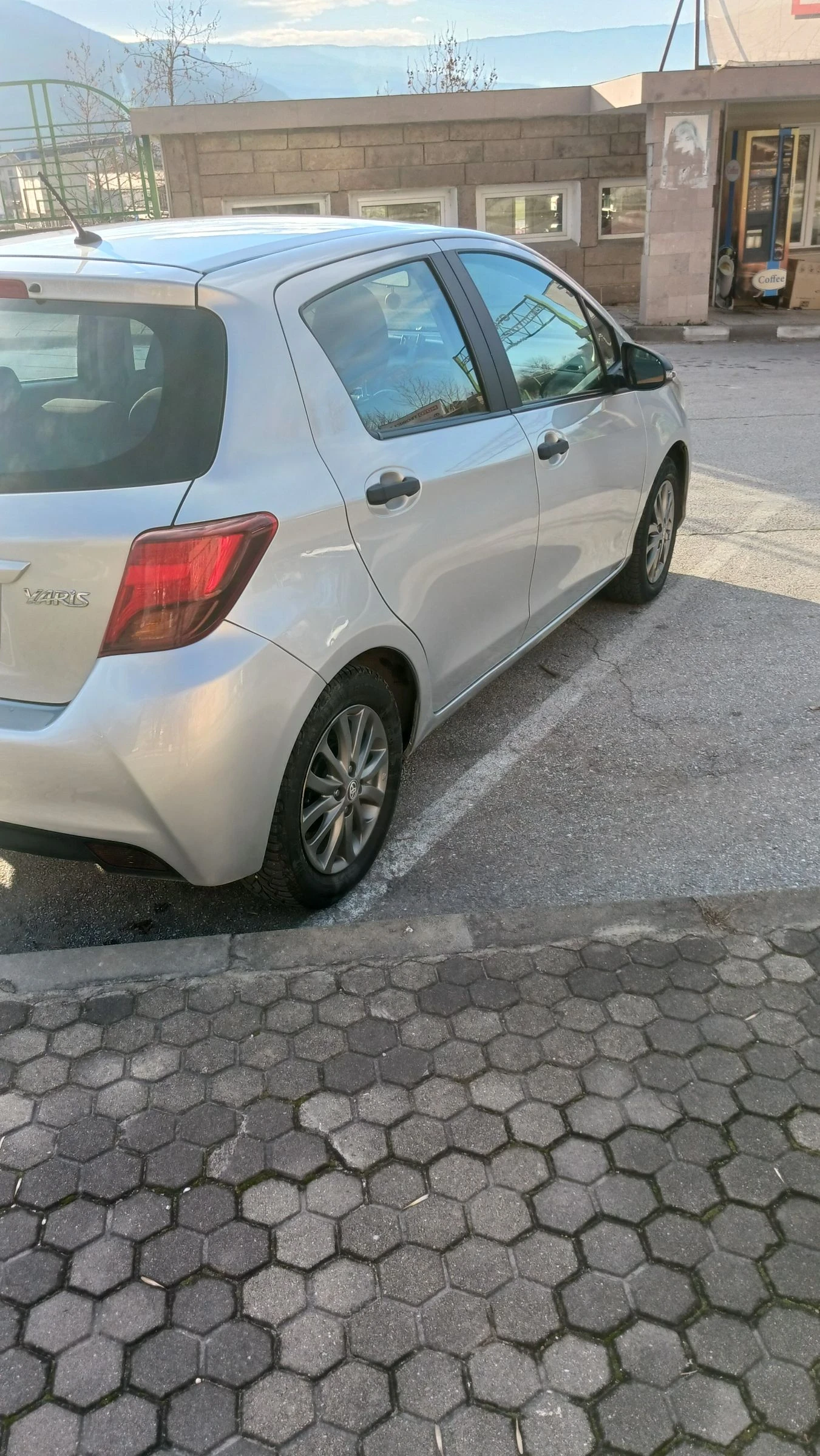Toyota Yaris 1.33 Газ Бензин  - изображение 5