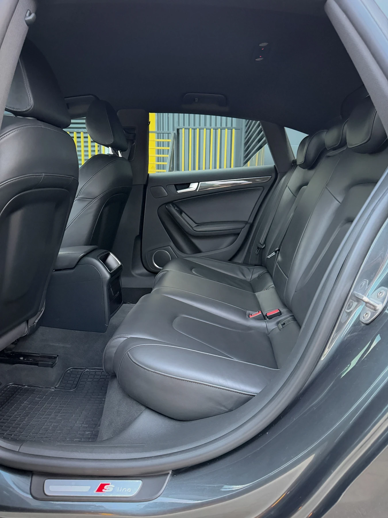 Audi A5 130 000km / S-Line / INDIVIDUAL / Bang&Olufsen, снимка 16 - Автомобили и джипове - 54184042