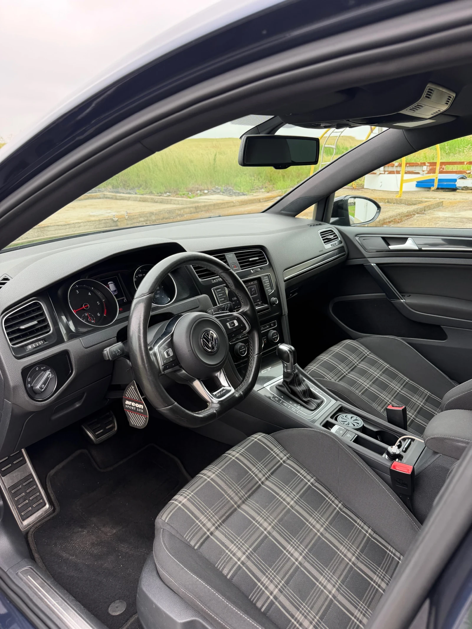 VW Golf, снимка 5 - Автомобили и джипове - 54792168