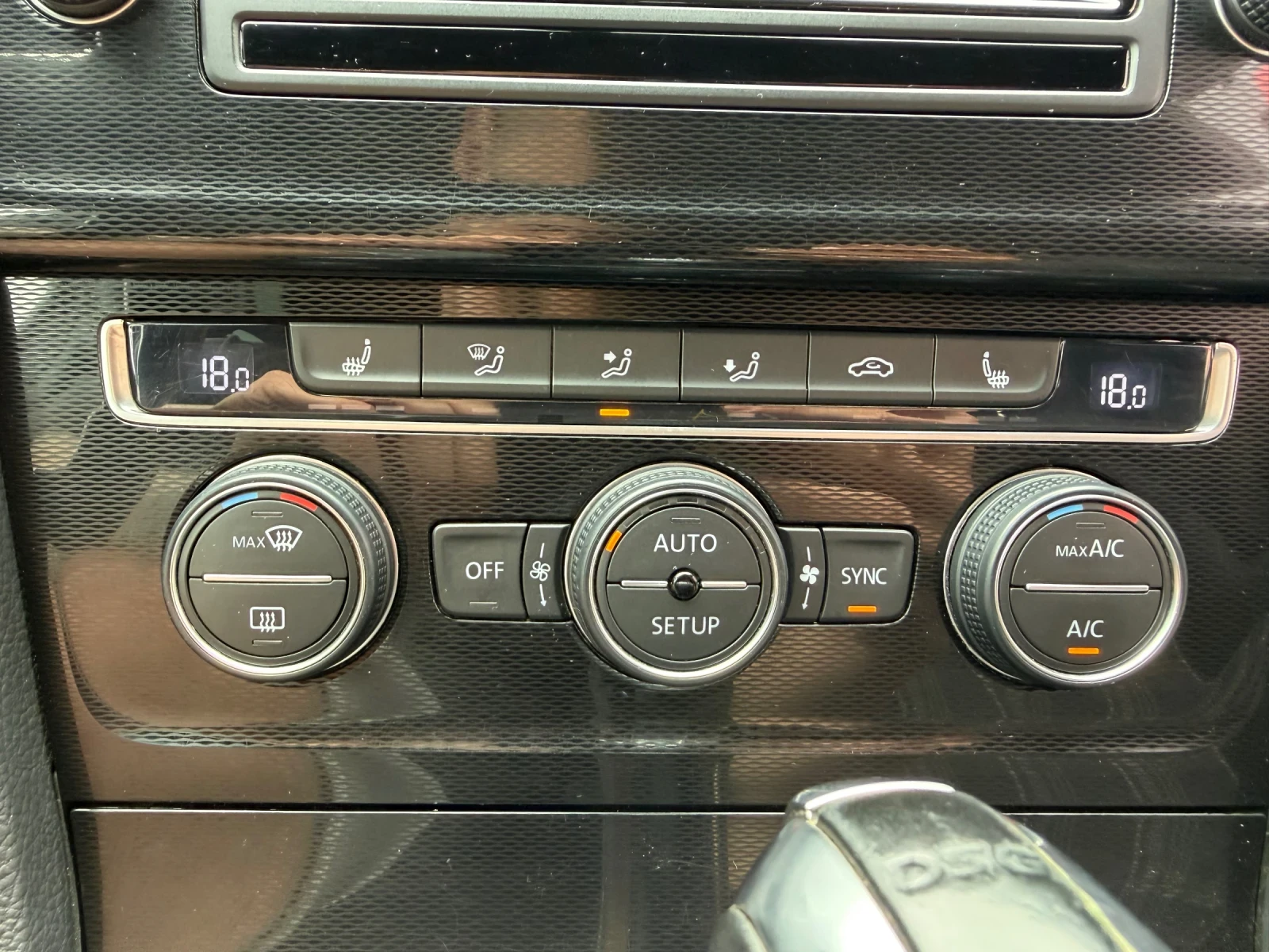 VW Golf, снимка 15 - Автомобили и джипове - 54792168