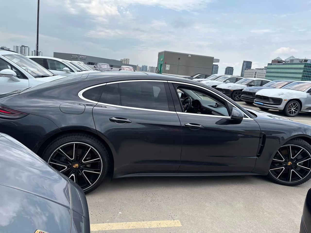 Porsche Panamera * 4S * ГЛАВНО ПРЕДСТАВИТЕЛСТВО НА PORSCHE* , снимка 4 - Автомобили и джипове - 54880242