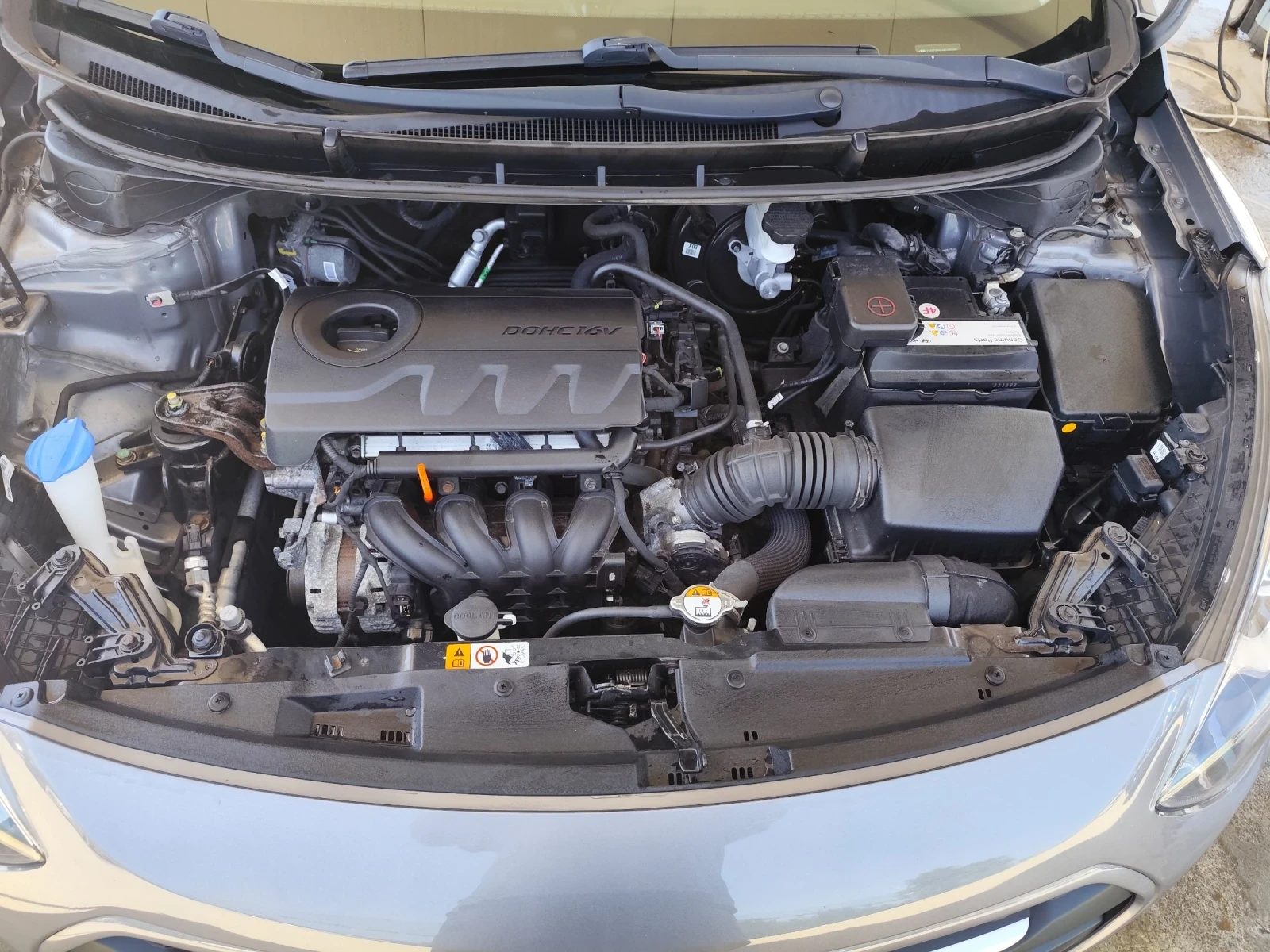 Hyundai I30 1.4 Швейцария; 6-степенна кутия, снимка 3 - Автомобили и джипове - 54962492
