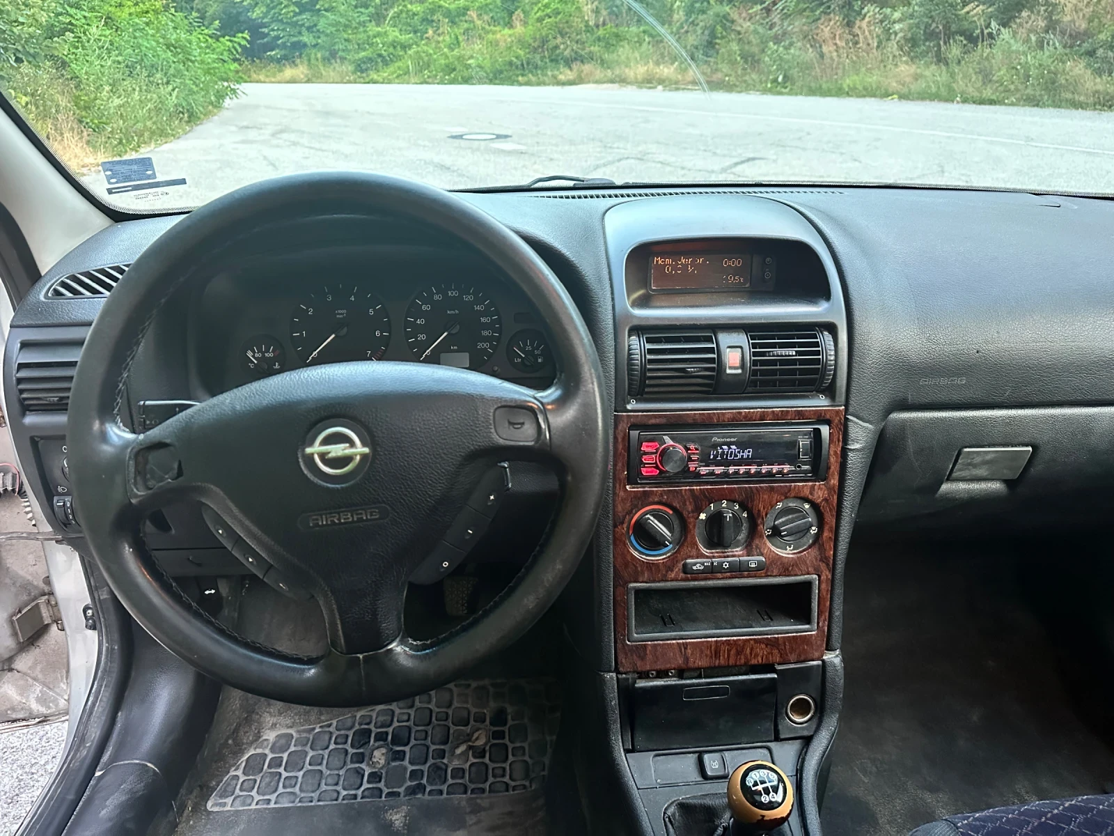 Opel Astra 1.8 125kc, снимка 8 - Автомобили и джипове - 55507236